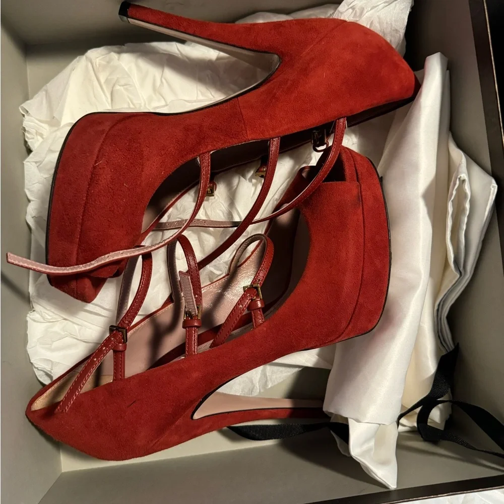 Gently Worn Red Suede Gucci Platform Stilettos - Picture 2 of 6